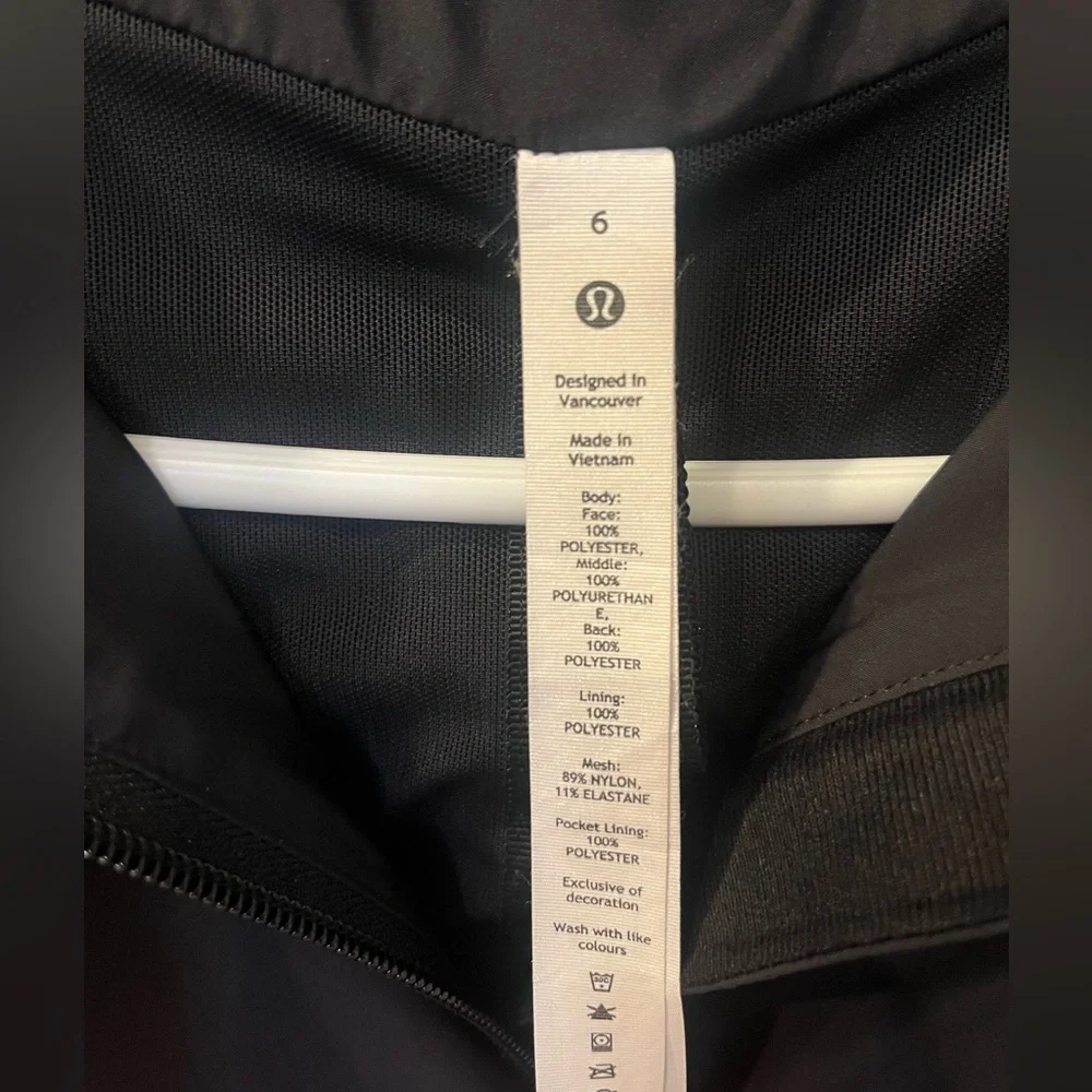 Lululemon Athletica Rain Rebel Black Trench, Size 6 - Picture 2 of 16